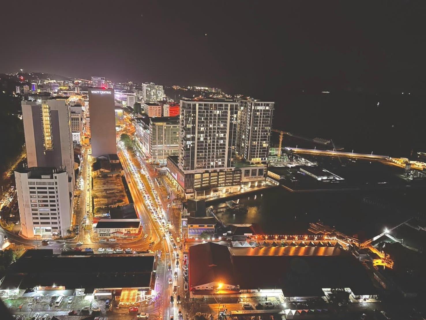 Vv Homestay Jesselton Quay Surla Sabah Mall Kk 亚庇贵赴行馆 Кота-Кинабалу Экстерьер фото