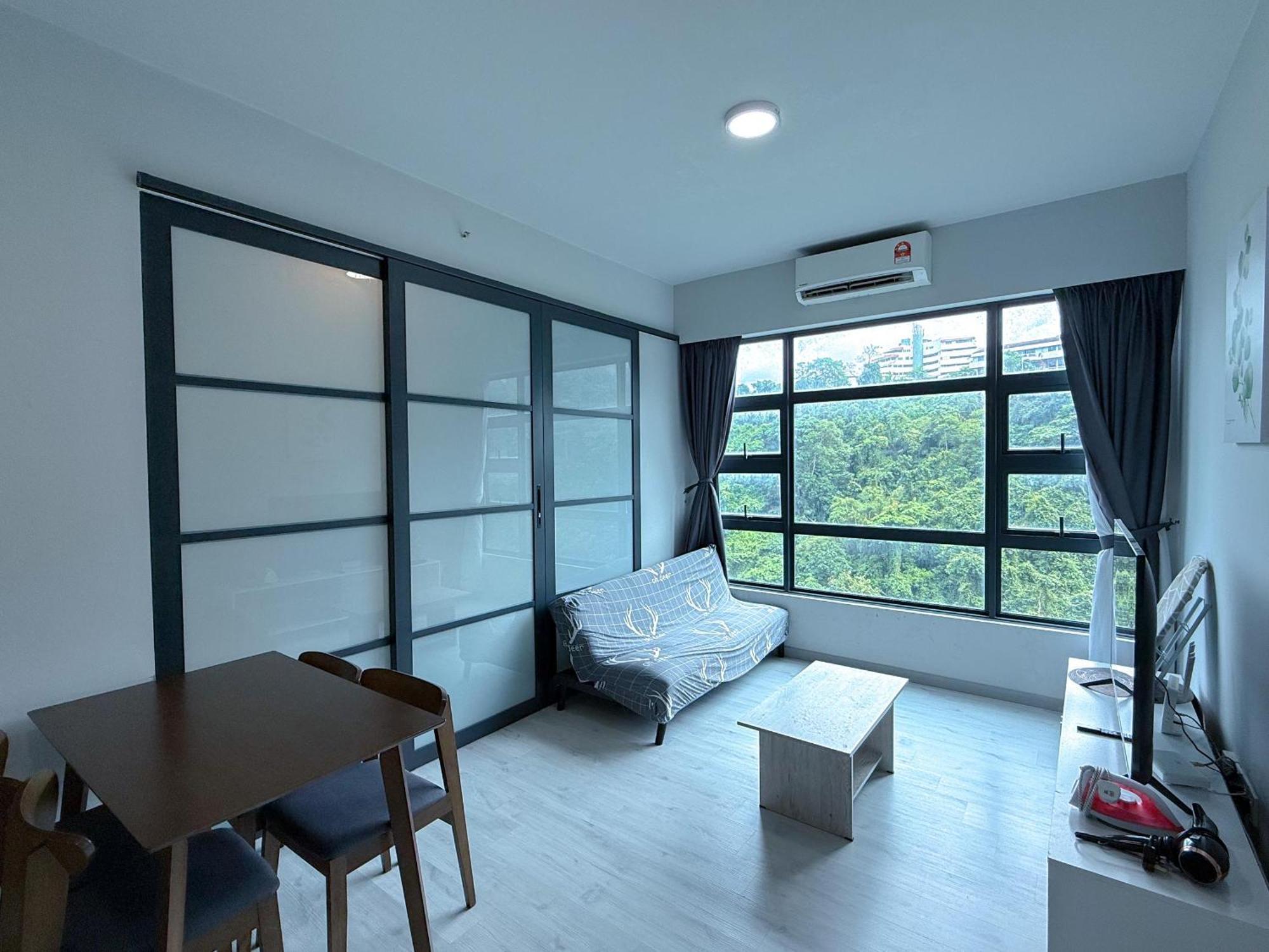 Vv Homestay Jesselton Quay Surla Sabah Mall Kk 亚庇贵赴行馆 Кота-Кинабалу Экстерьер фото